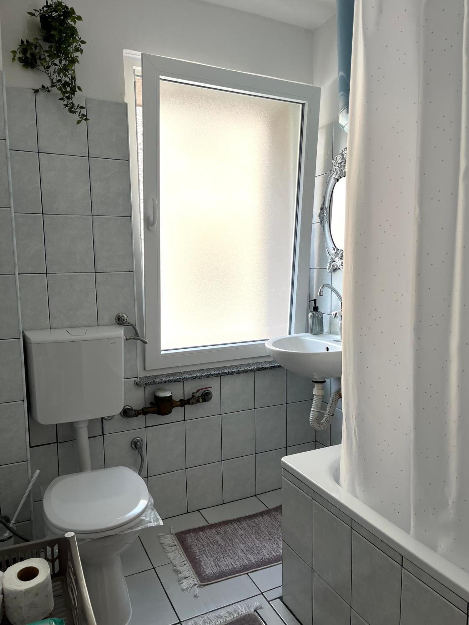 Reyan Apartment